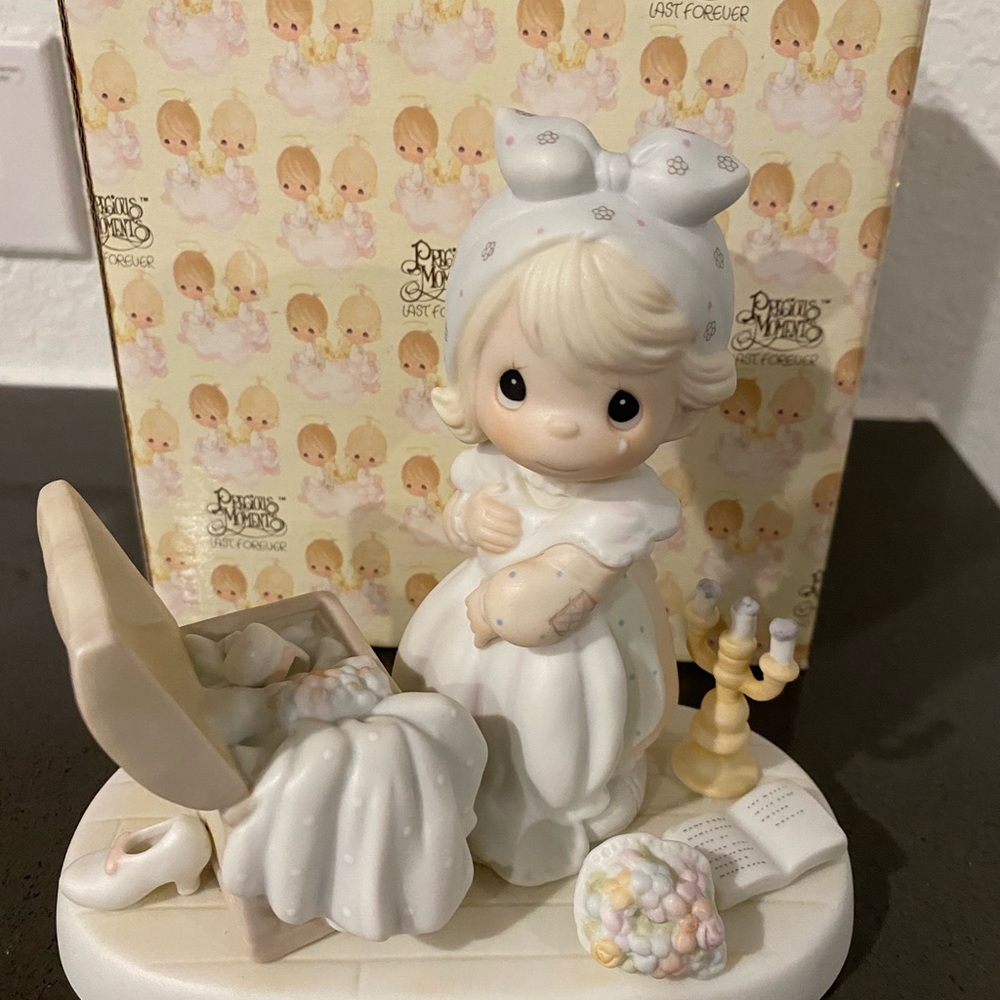 1983 Vintage Enesco Precious Moments Figurine - White and Cream